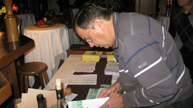 ../Images/Auswertungsveranstaltung VKRL 2011 im Stadtstadion 015.jpg
